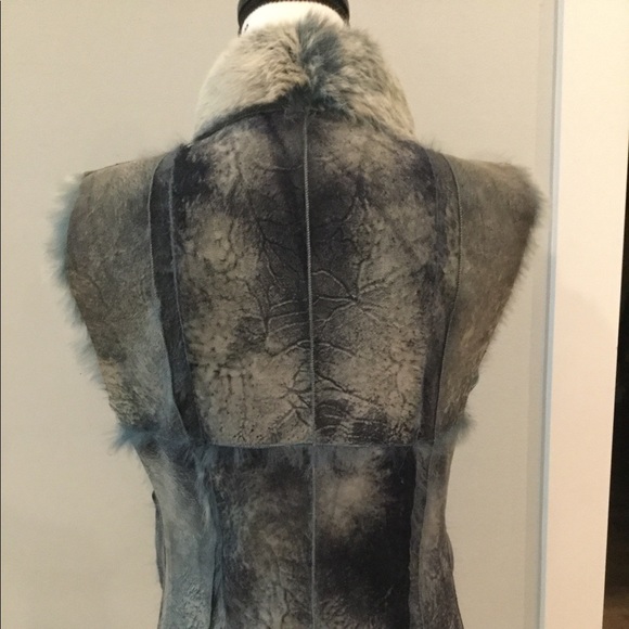 Fabulous Real Fur Vest - Picture 4 of 9
